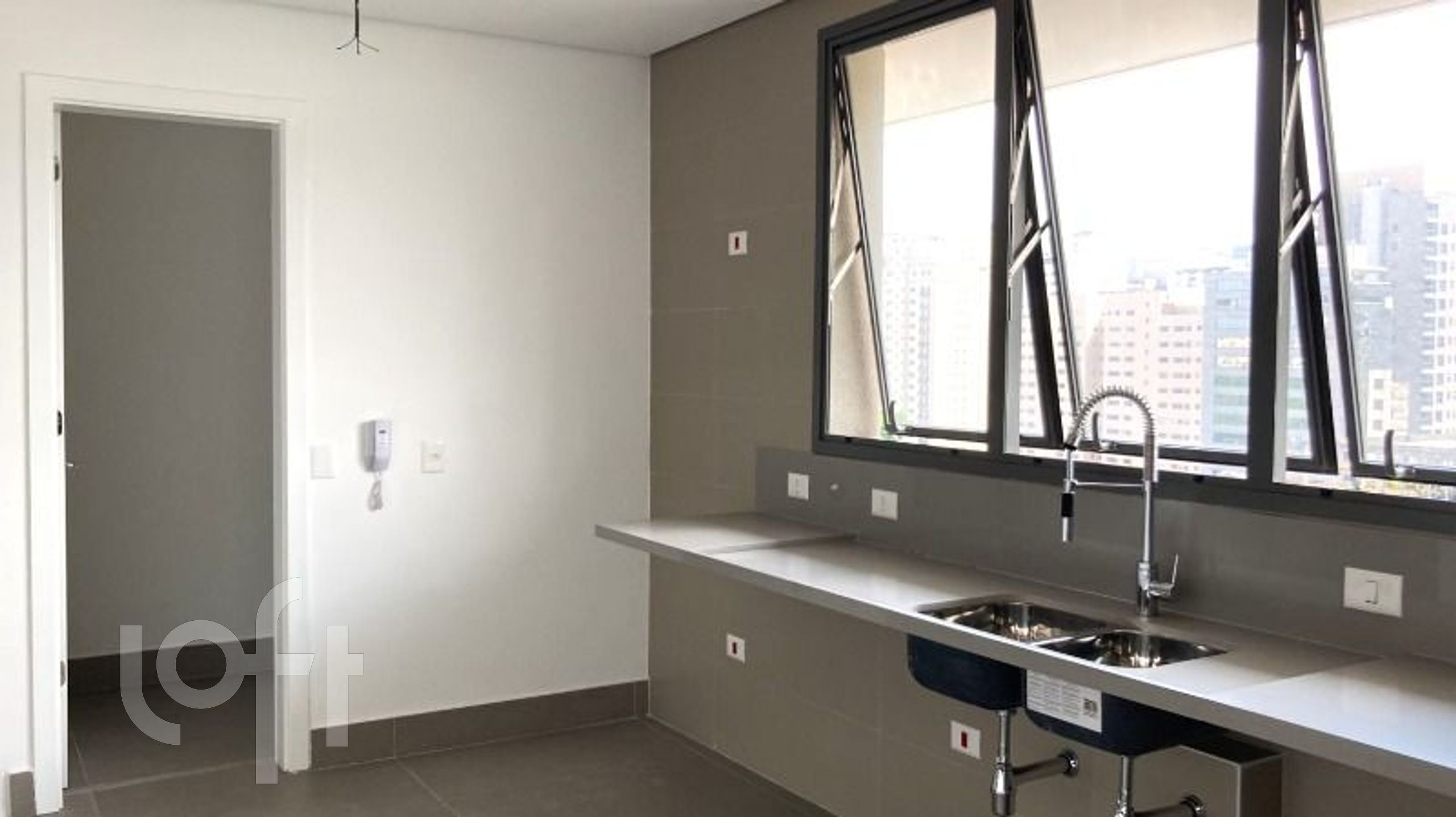 Apartamento à venda com 4 quartos, 355m² - Foto 10