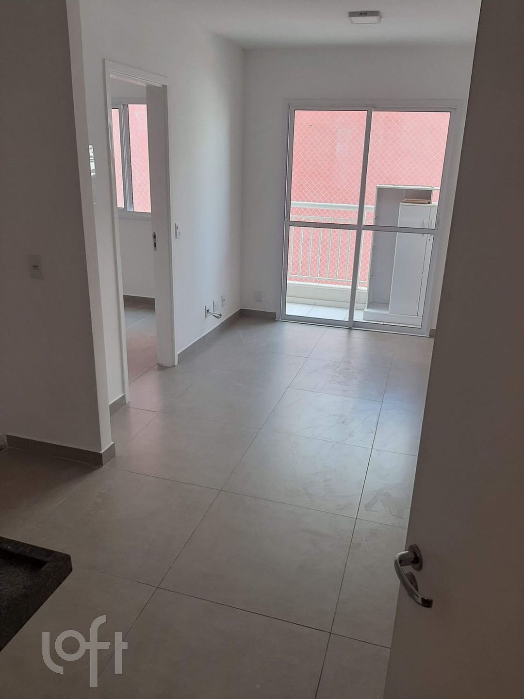 Apartamento à venda com 1 quarto, 33m² - Foto 1