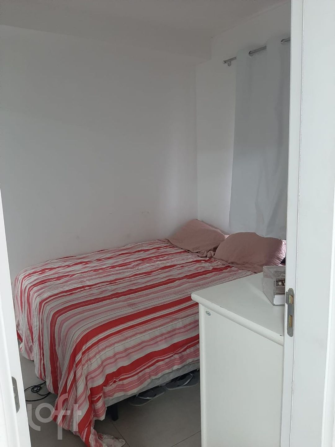 Apartamento à venda com 1 quarto, 33m² - Foto 2