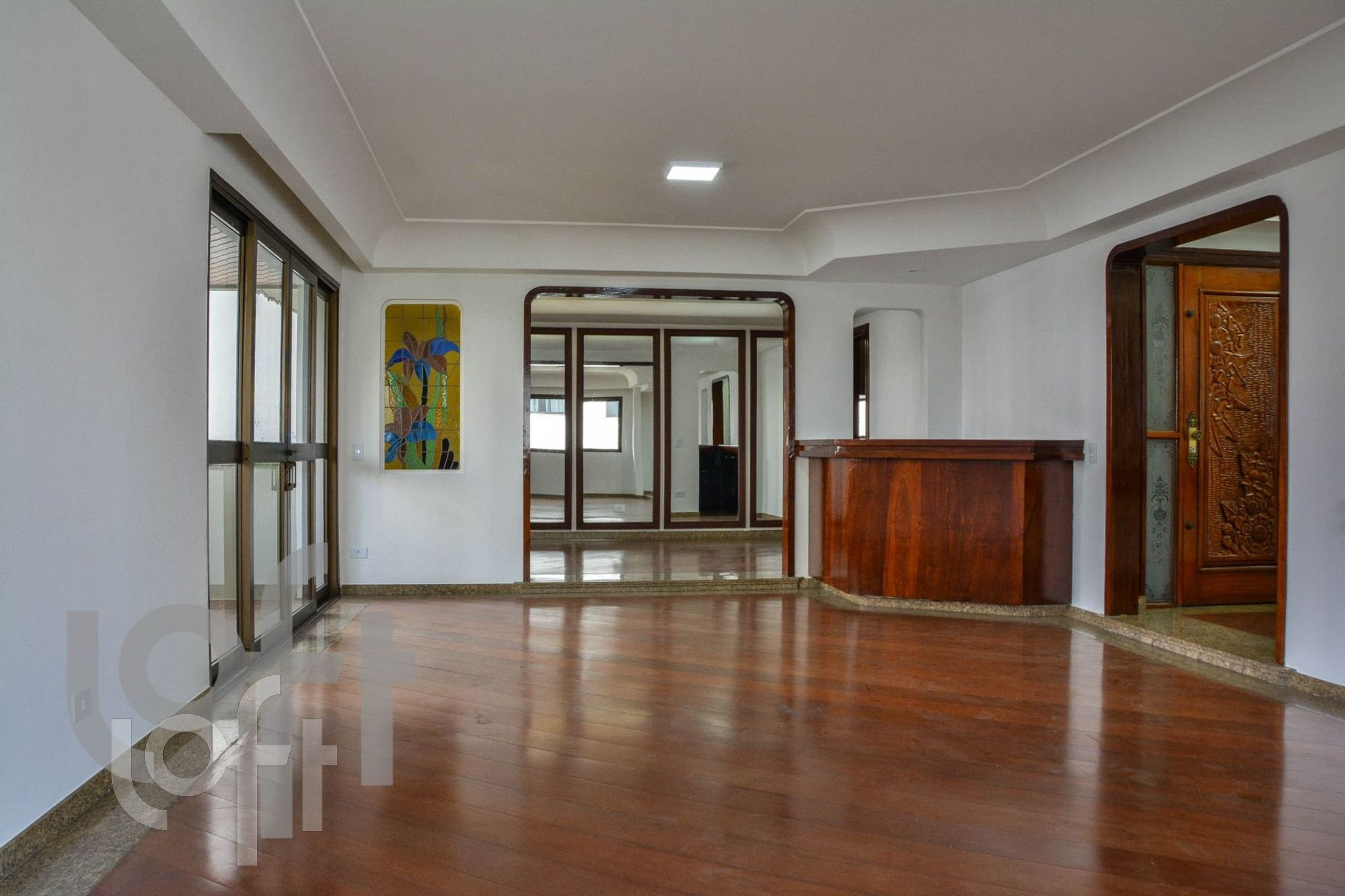 Apartamento à venda com 4 quartos, 260m² - Foto 1