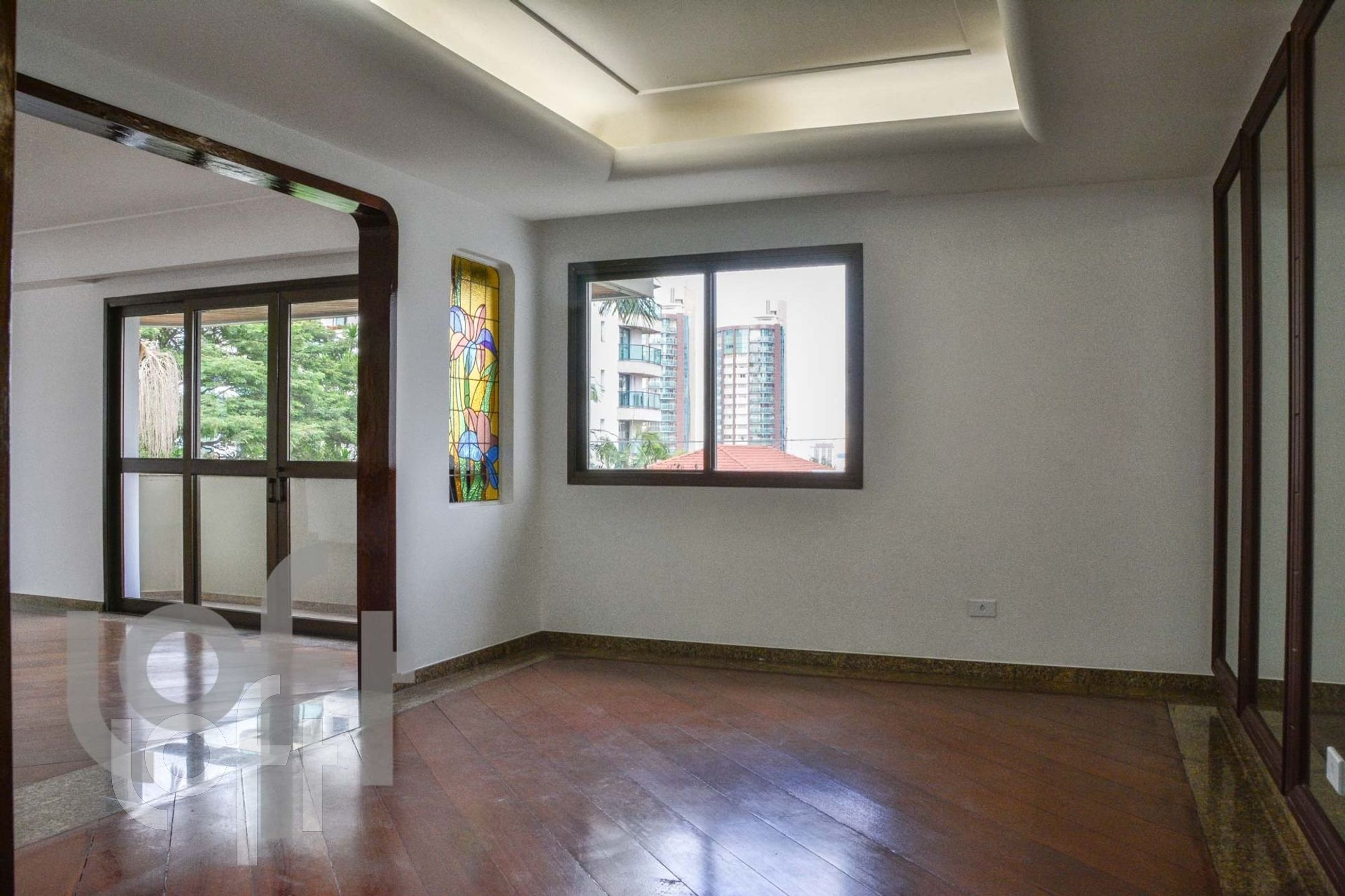 Apartamento à venda com 4 quartos, 260m² - Foto 18