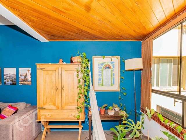 Apartamento com 80m², 3 dormitórios, 1 suíte, 1 vaga, Santana em Porto Alegre