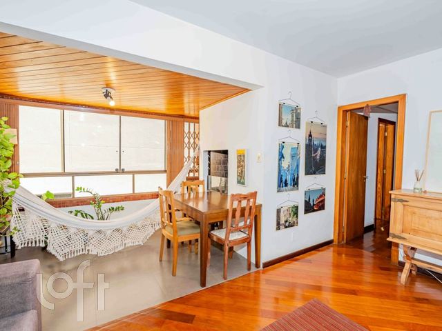 Apartamento com 80m², 3 dormitórios, 1 suíte, 1 vaga, Santana em Porto Alegre