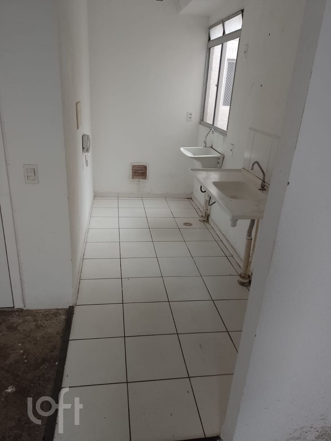 Apartamento à venda com 2 quartos, 38m² - Foto 17