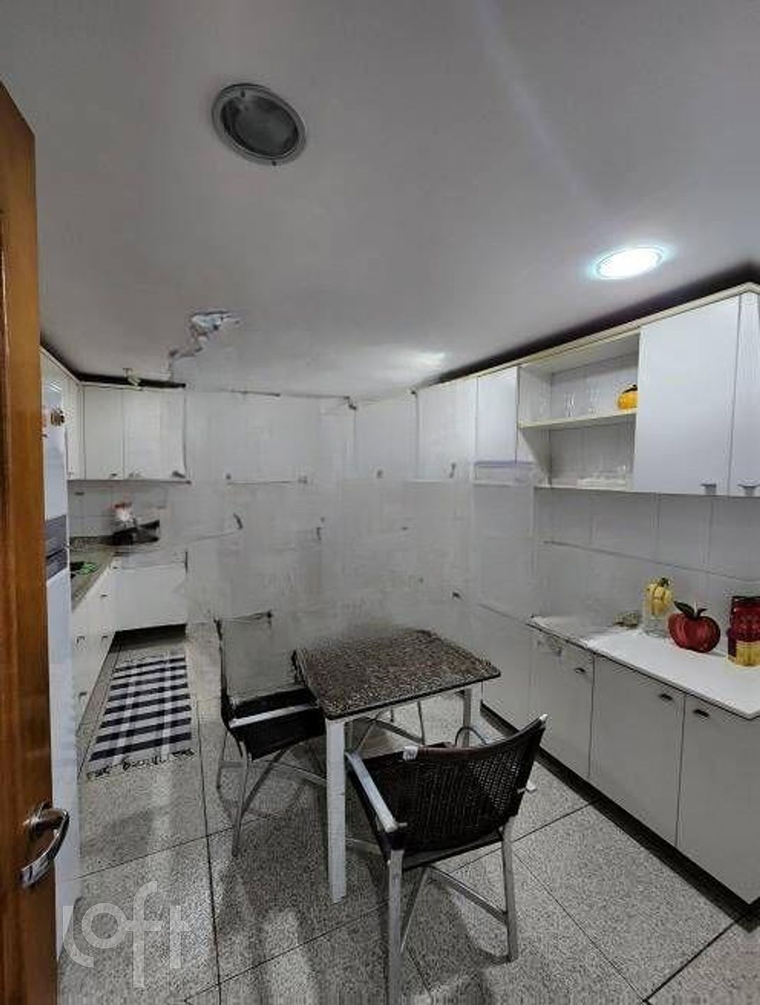 Apartamento à venda com 3 quartos, 196m² - Foto 11