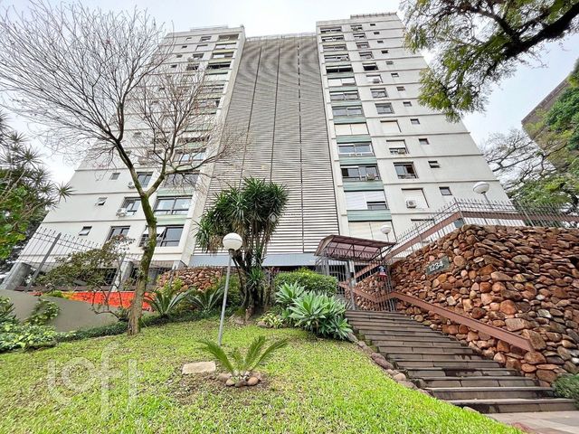 Apartamento com 120m², 3 dormitórios, 1 suíte, 1 vaga, Rio Branco em Porto Alegre