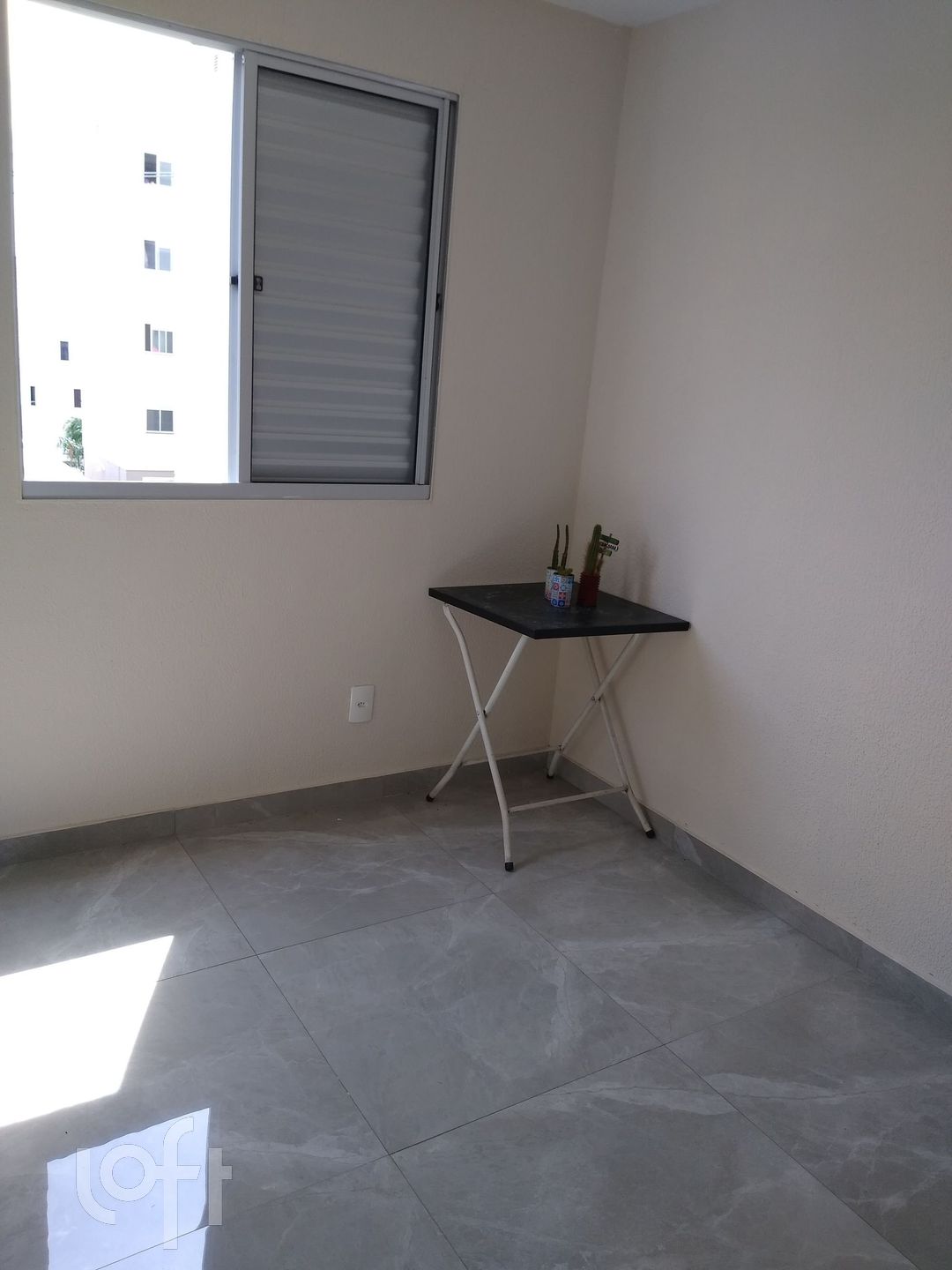 Apartamento à venda com 2 quartos, 43m² - Foto 3