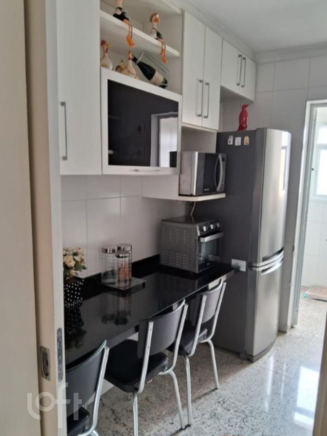 Apartamento à venda com 3 quartos, 84m² - Foto 2