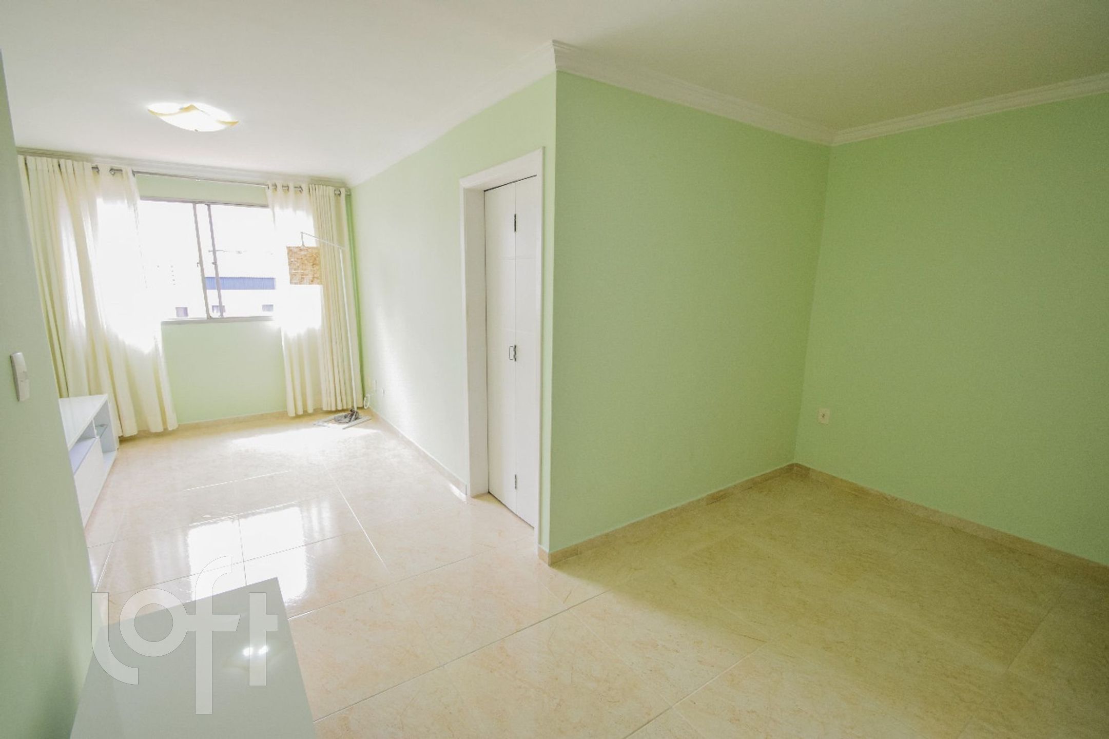 Apartamento à venda com 2 quartos, 68m² - Foto 1