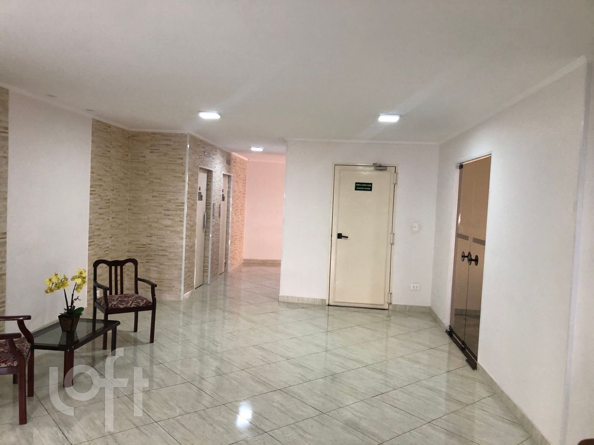 Apartamento à venda com 2 quartos, 68m² - Foto 6