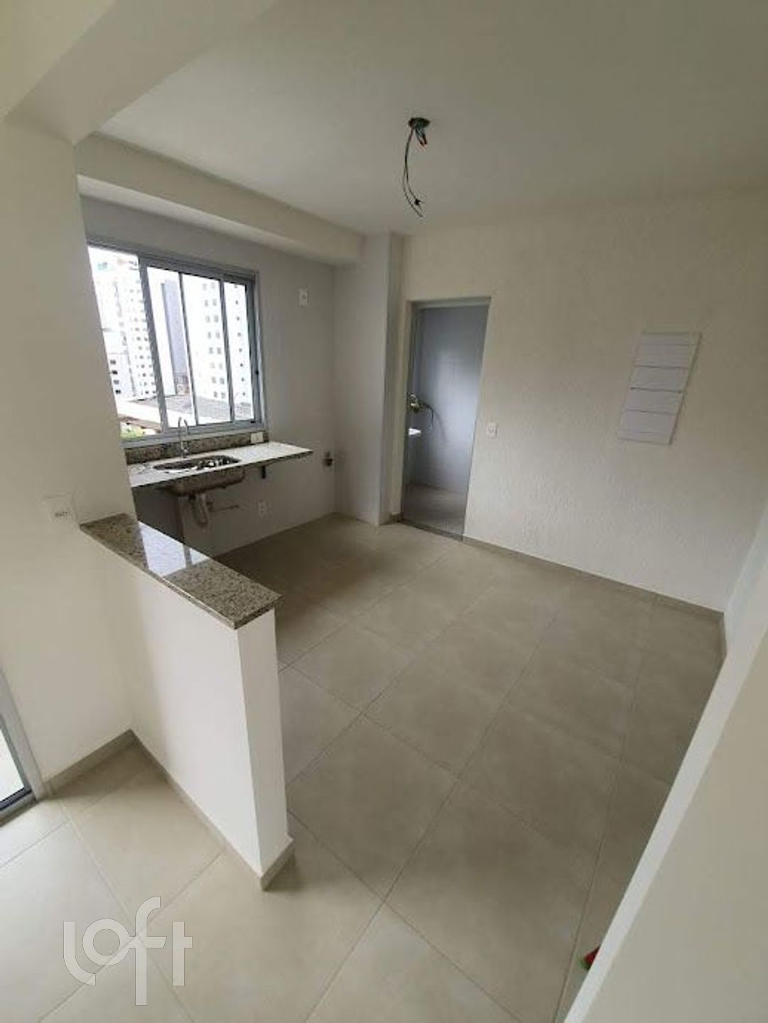 Apartamento à venda com 4 quartos, 182m² - Foto 8