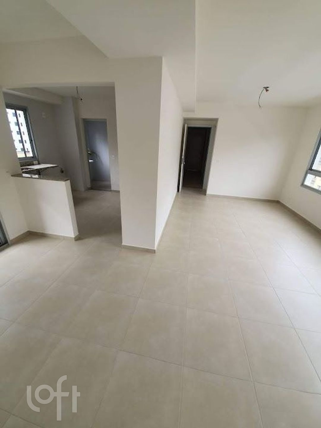 Apartamento à venda com 4 quartos, 182m² - Foto 3