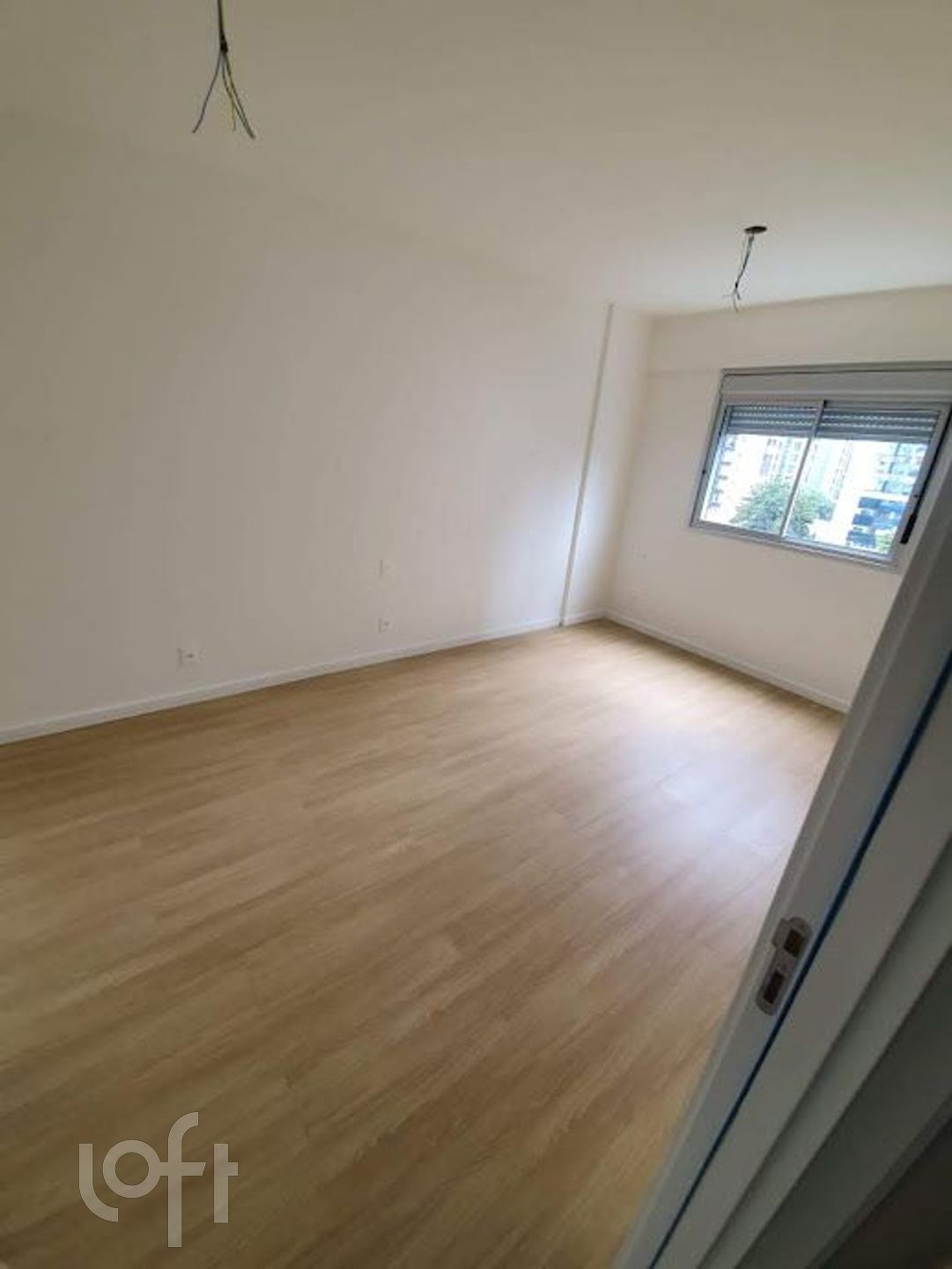 Apartamento à venda com 4 quartos, 182m² - Foto 9