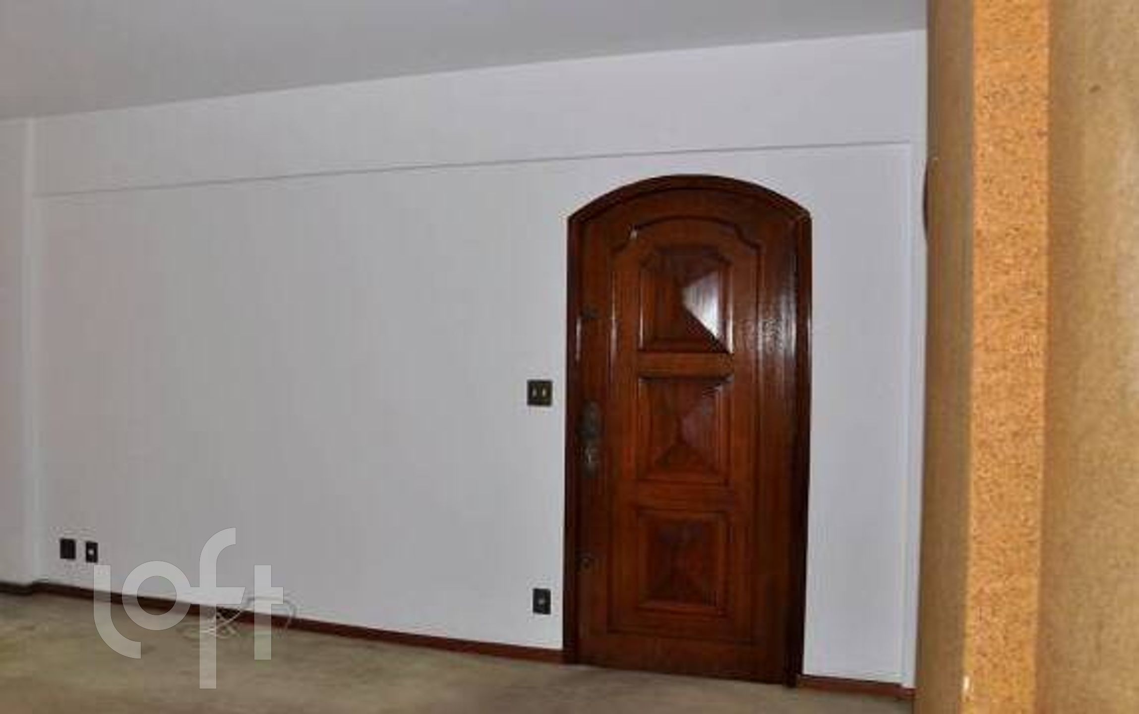 Apartamento à venda com 3 quartos, 136m² - Foto 2