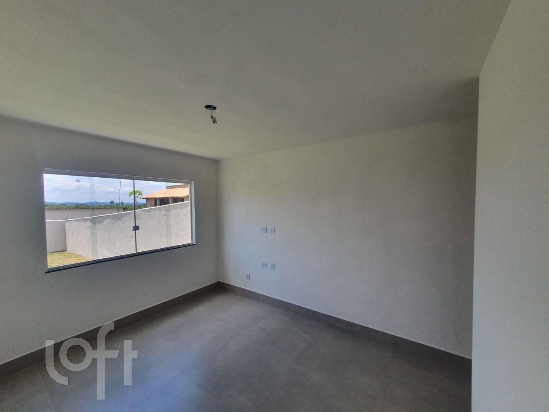 Casa à venda com 3 quartos, 102m² - Foto 5