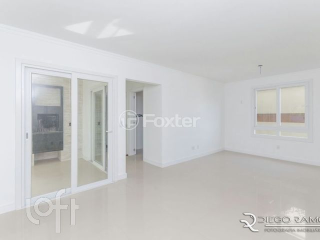 Apartamento com 141m², 3 dormitórios, 1 suíte, 2 vagas, Menino Deus em Porto Alegre