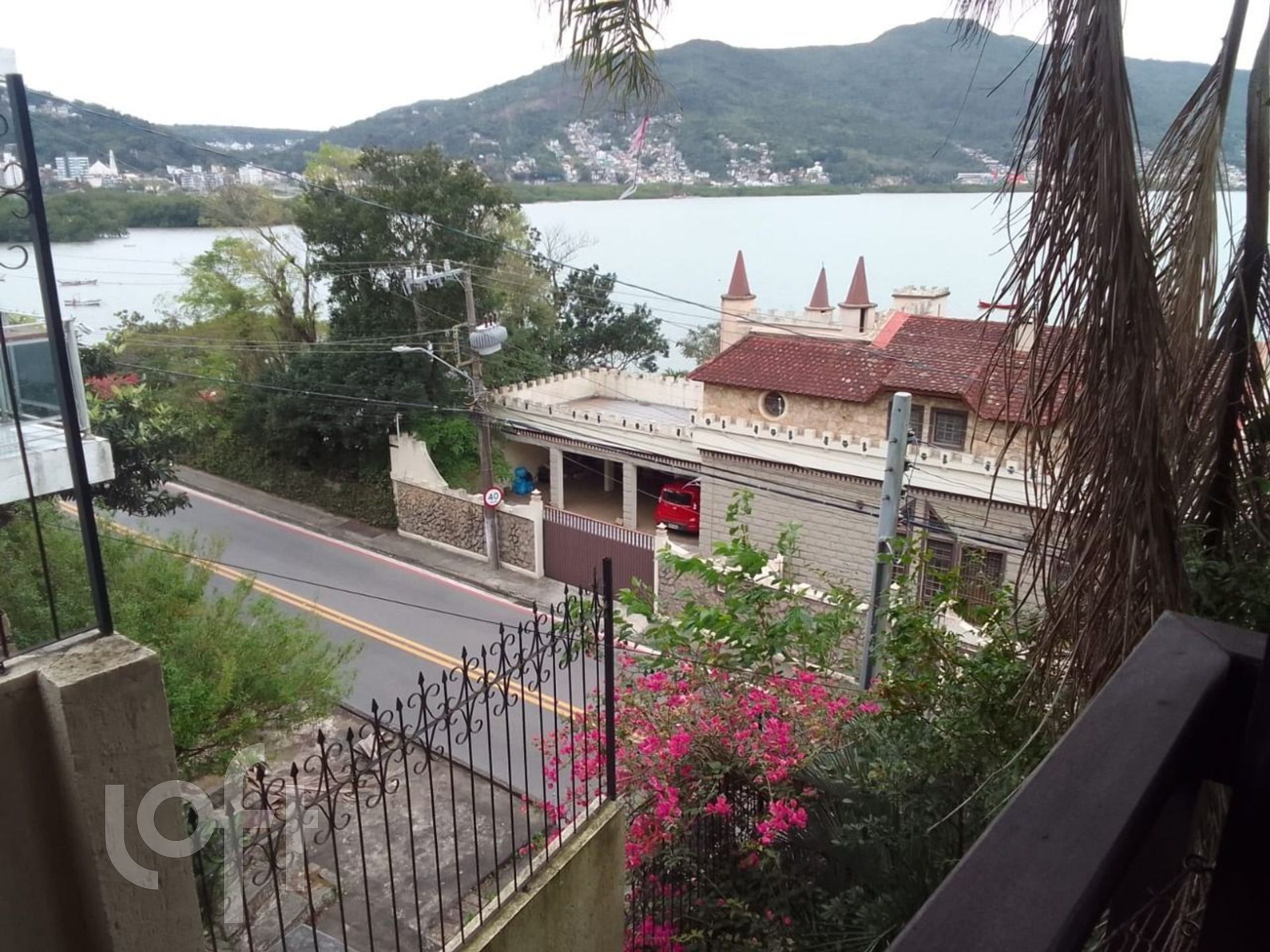 Casa à venda em Saco dos limões com 225 m², 2 quartos, 2 suítes, 2 vagas