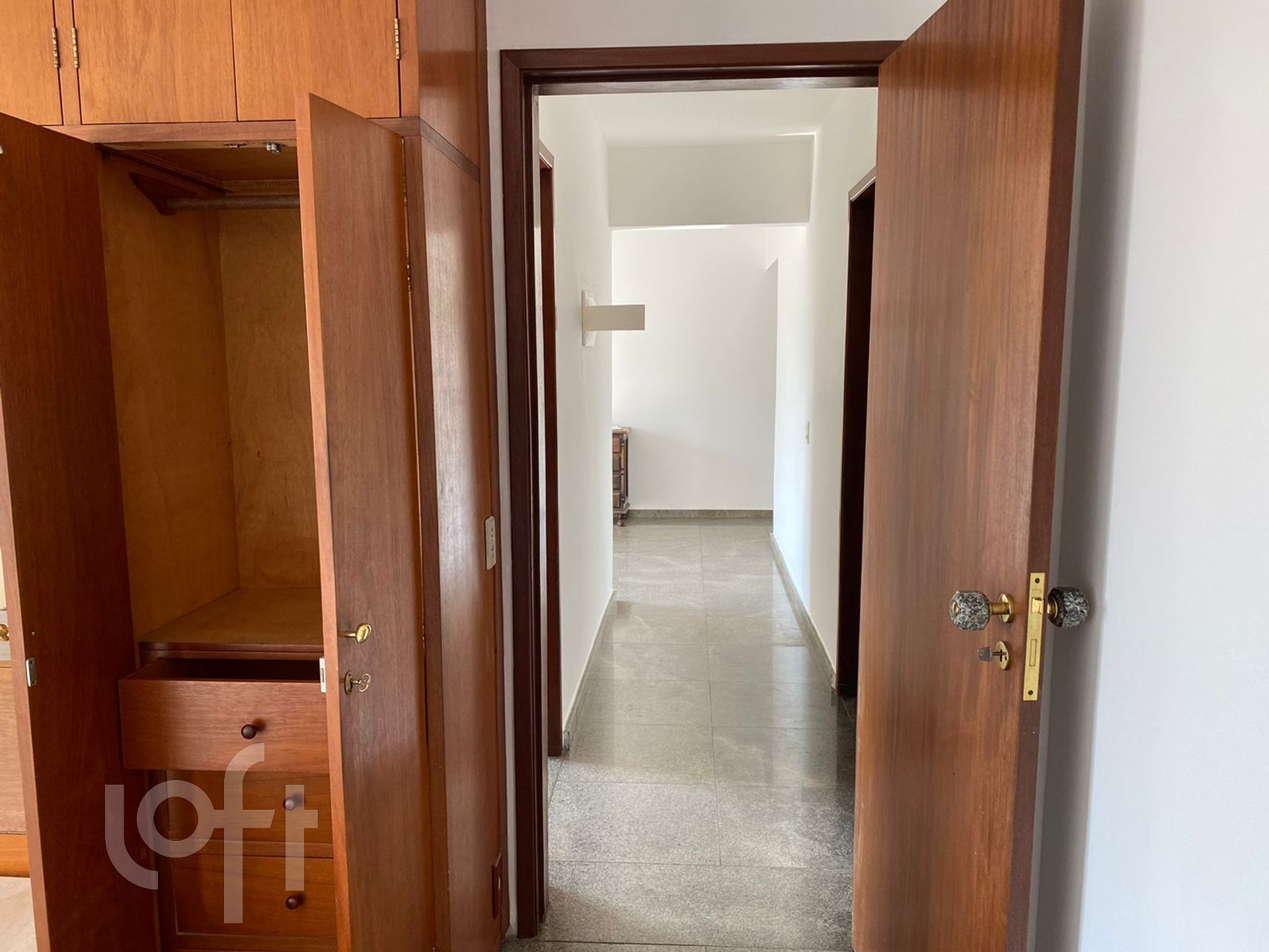 Apartamento à venda com 2 quartos, 97m² - Foto 11