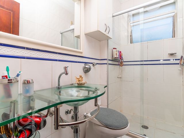 Apartamento com 74m², 2 dormitórios, 1 vaga, Petrópolis em Porto Alegre
