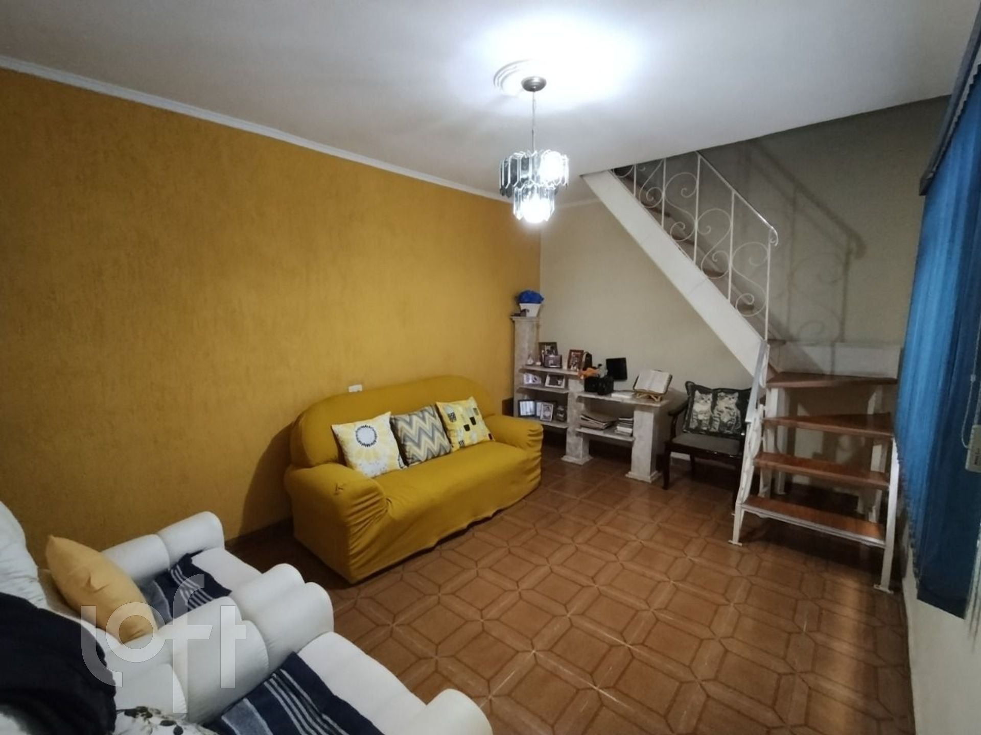 Casa à venda com 4 quartos, 150m² - Foto 2