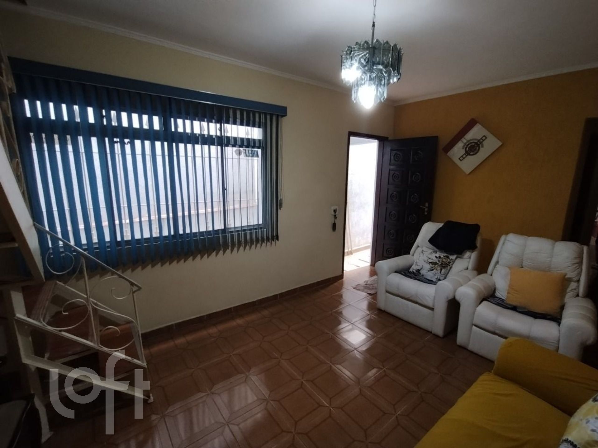 Casa à venda com 4 quartos, 150m² - Foto 1