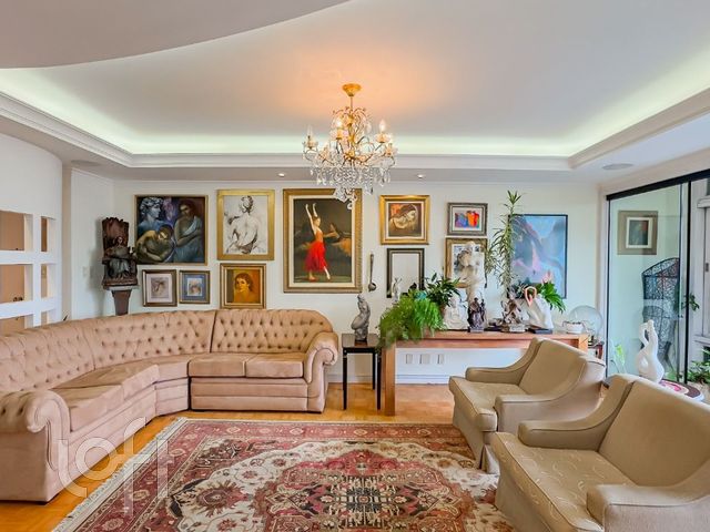 Apartamento com 231m², 3 dormitórios, 1 suíte, 1 vaga, Petrópolis em Porto Alegre