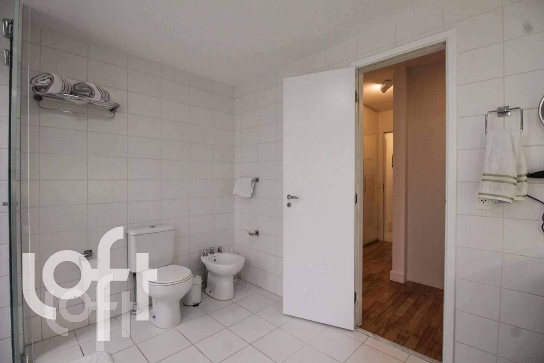 Apartamento à venda com 3 quartos, 222m² - Foto 17