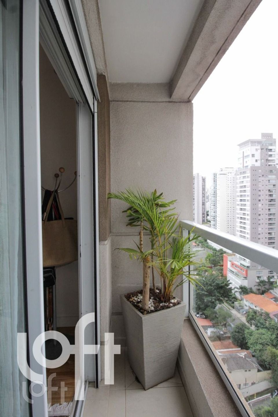 Apartamento à venda com 3 quartos, 222m² - Foto 26