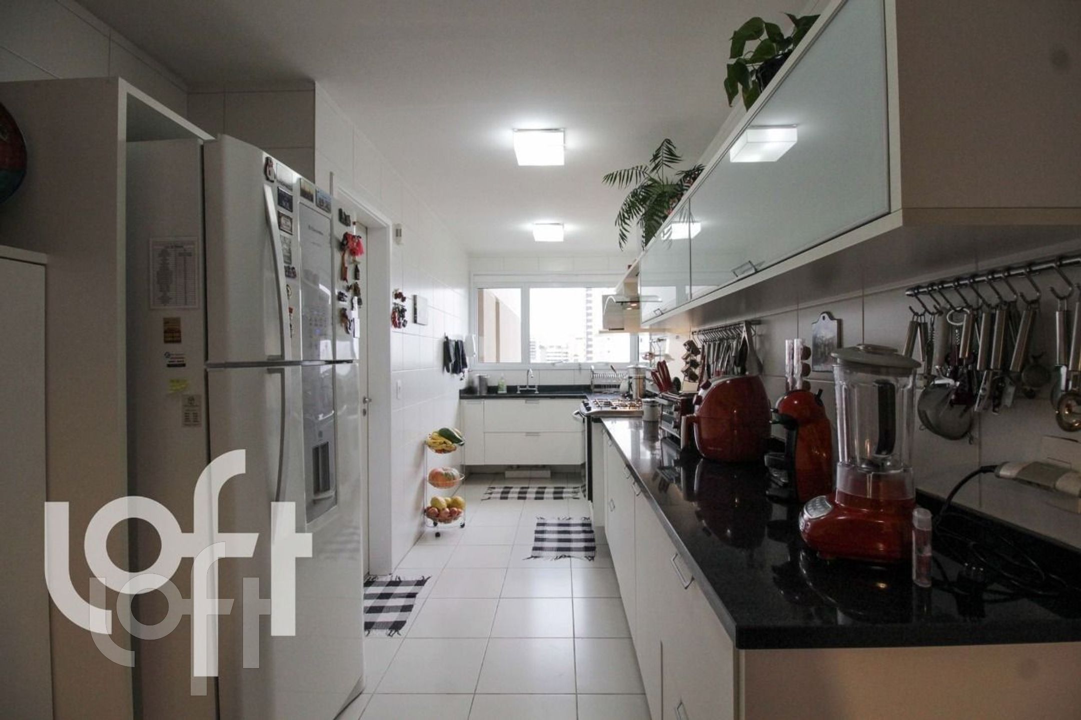 Apartamento à venda com 3 quartos, 222m² - Foto 6