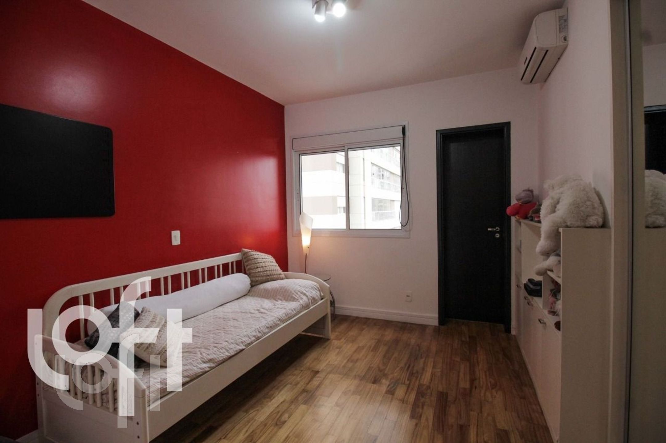 Apartamento à venda com 3 quartos, 222m² - Foto 13