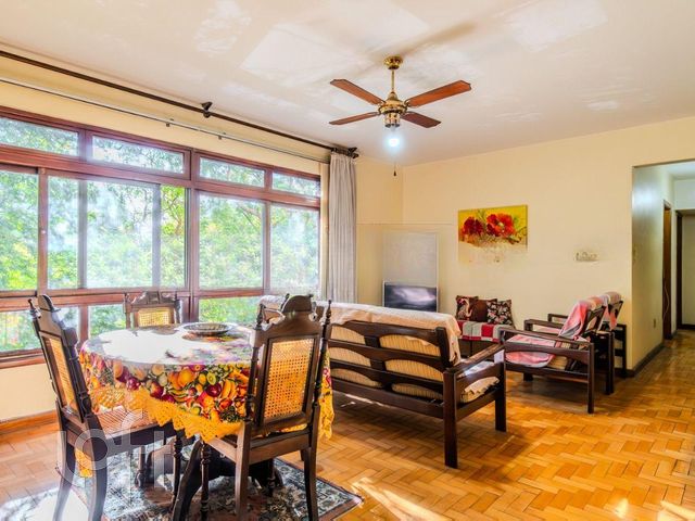 Apartamento com 106m², 3 dormitórios, 1 suíte, 1 vaga, Santana em Porto Alegre