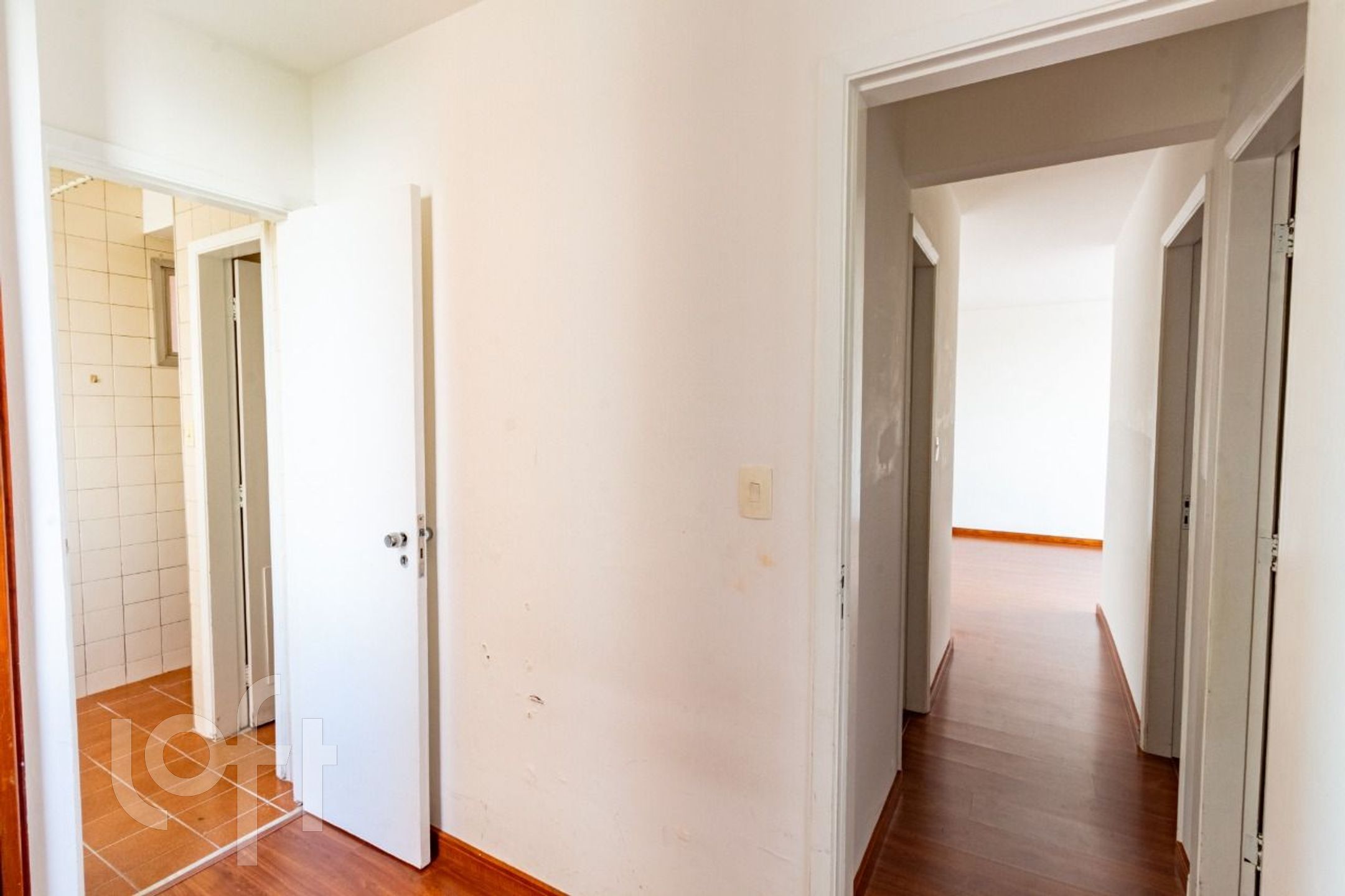 Apartamento à venda com 3 quartos, 75m² - Foto 7