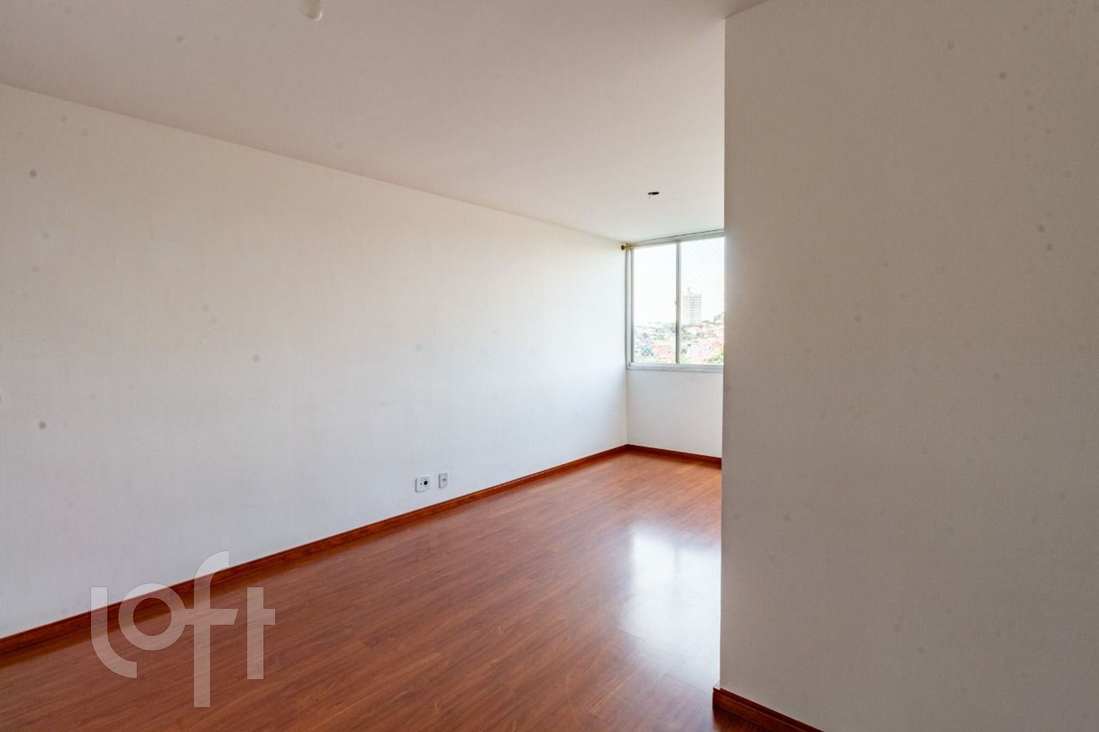 Apartamento à venda com 3 quartos, 75m² - Foto 3