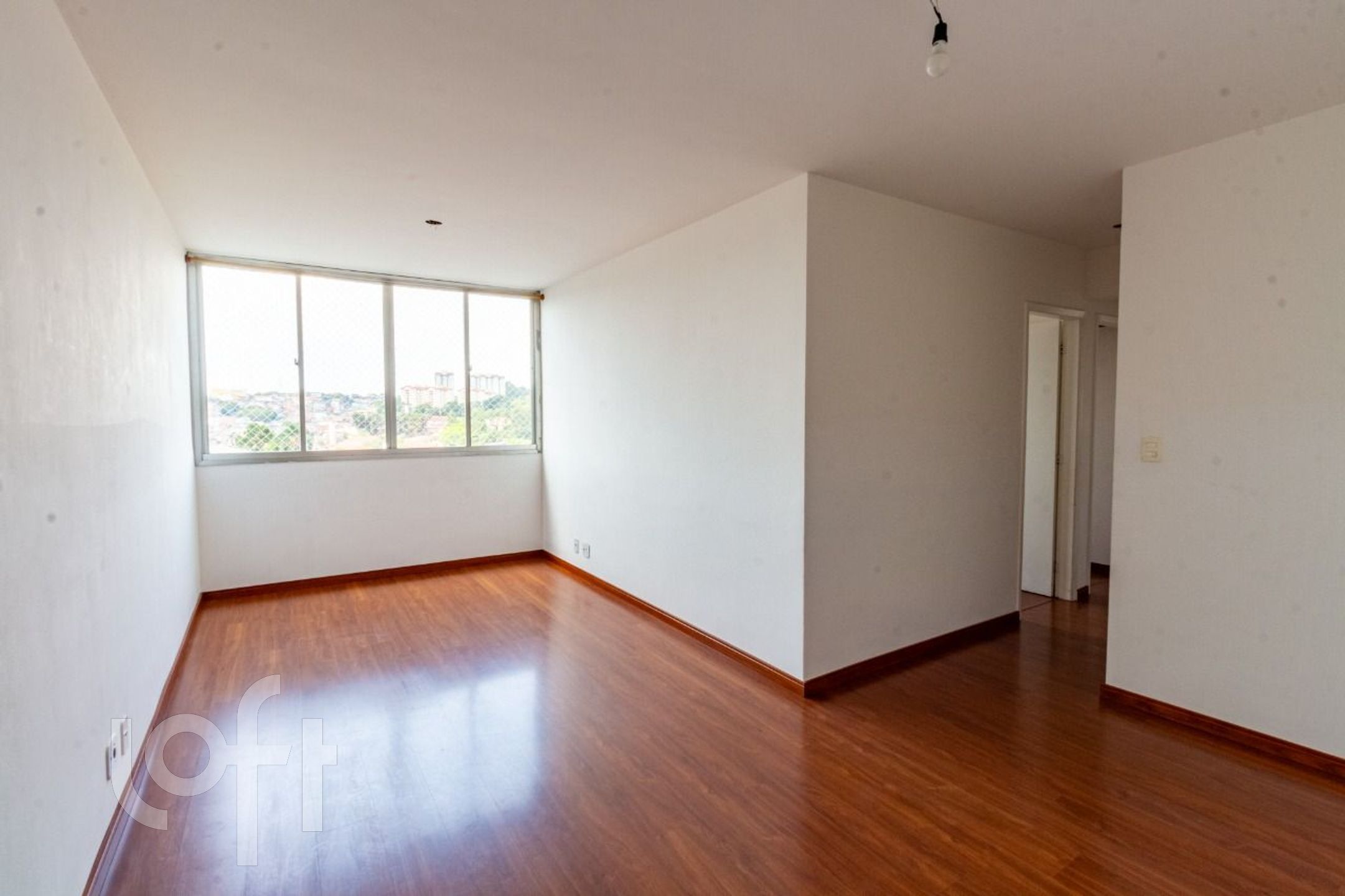 Apartamento à venda com 3 quartos, 75m² - Foto 1