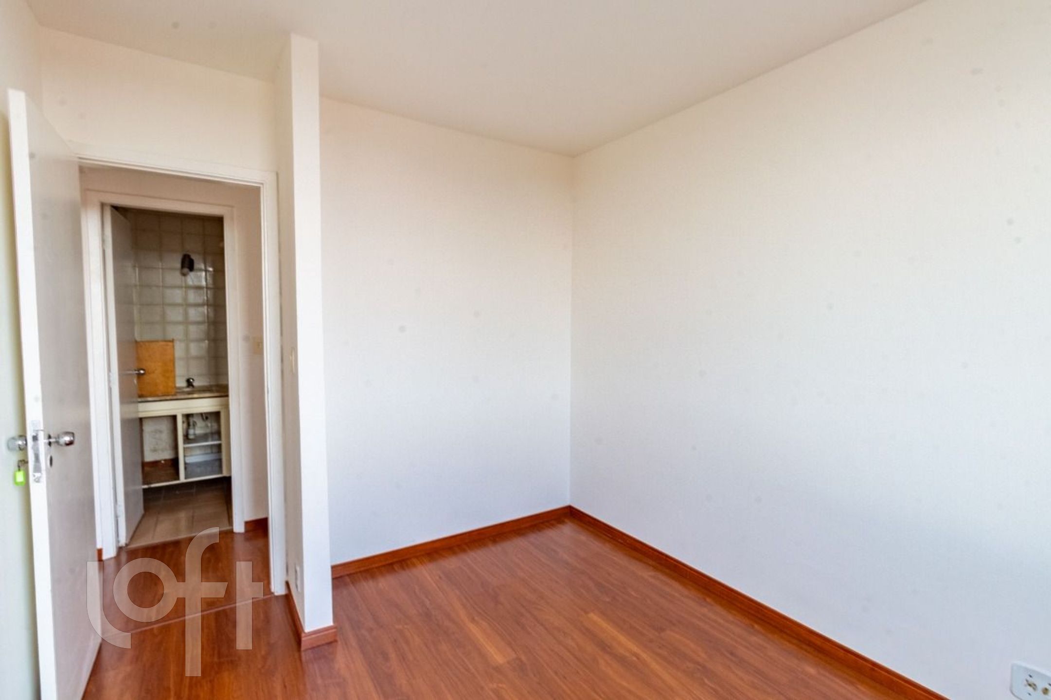 Apartamento à venda com 3 quartos, 75m² - Foto 11