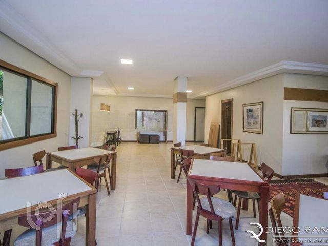 Apartamento com 298m², 3 dormitórios, 1 suíte, 4 vagas, Rio Branco em Porto Alegre