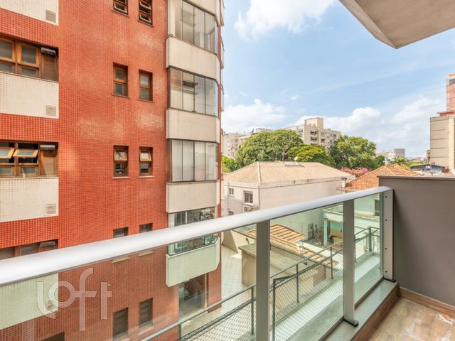 Apartamento com 78m², 2 dormitórios, 2 suítes, 3 vagas, Rio Branco em Porto Alegre