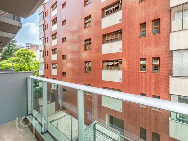 Apartamento com 78m², 2 dormitórios, 2 suítes, 3 vagas, Rio Branco em Porto Alegre