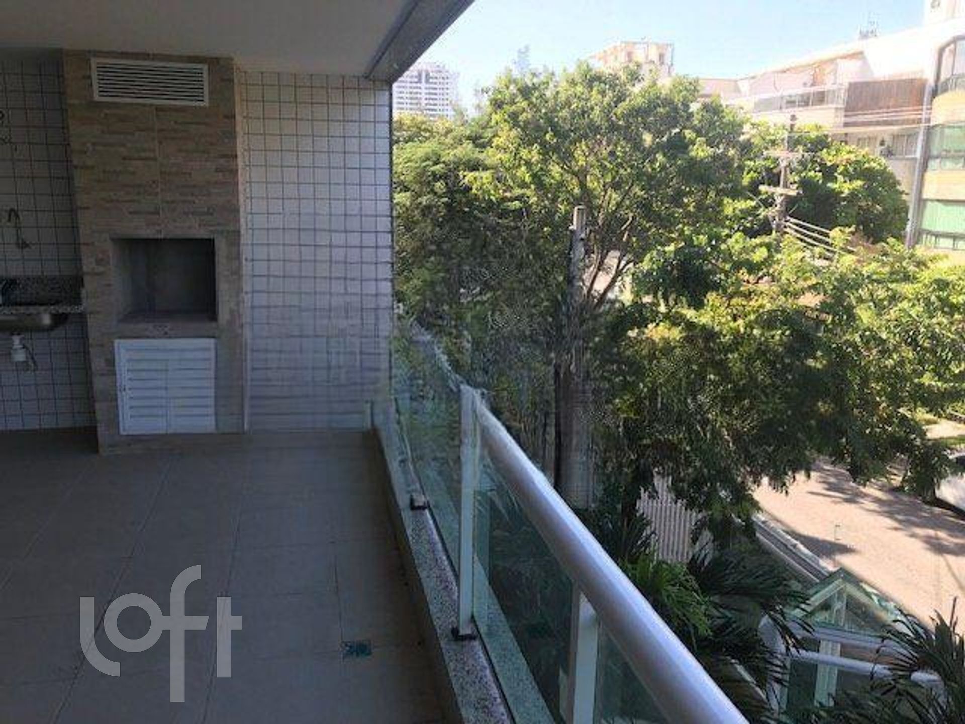 Apartamento à venda com 3 quartos, 180m² - Foto 1