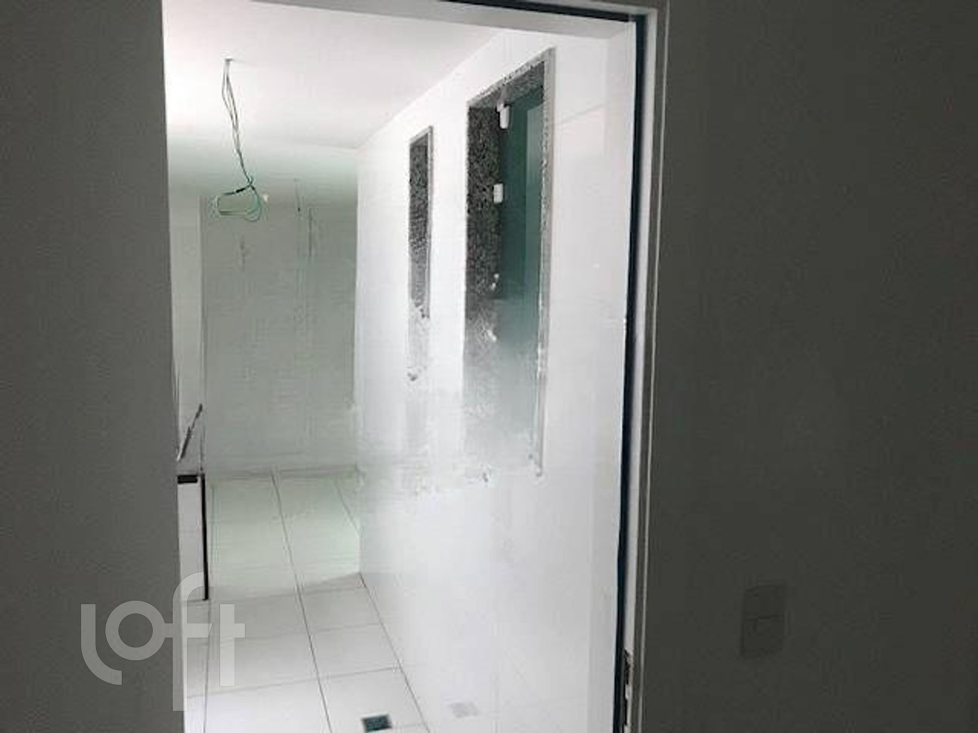 Apartamento à venda com 3 quartos, 180m² - Foto 9