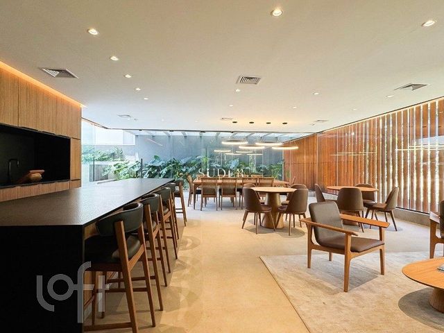 Apartamento com 171m², 3 dormitórios, 3 suítes, Petrópolis em Porto Alegre