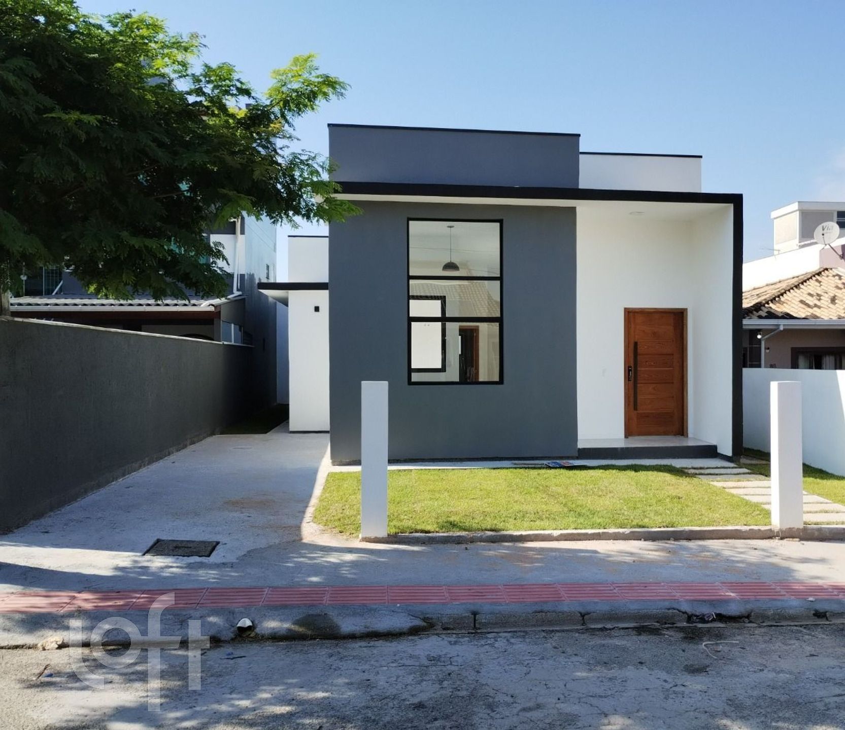 Casa à venda em Madri com 90 m², 3 quartos, 1 suíte, 2 vagas