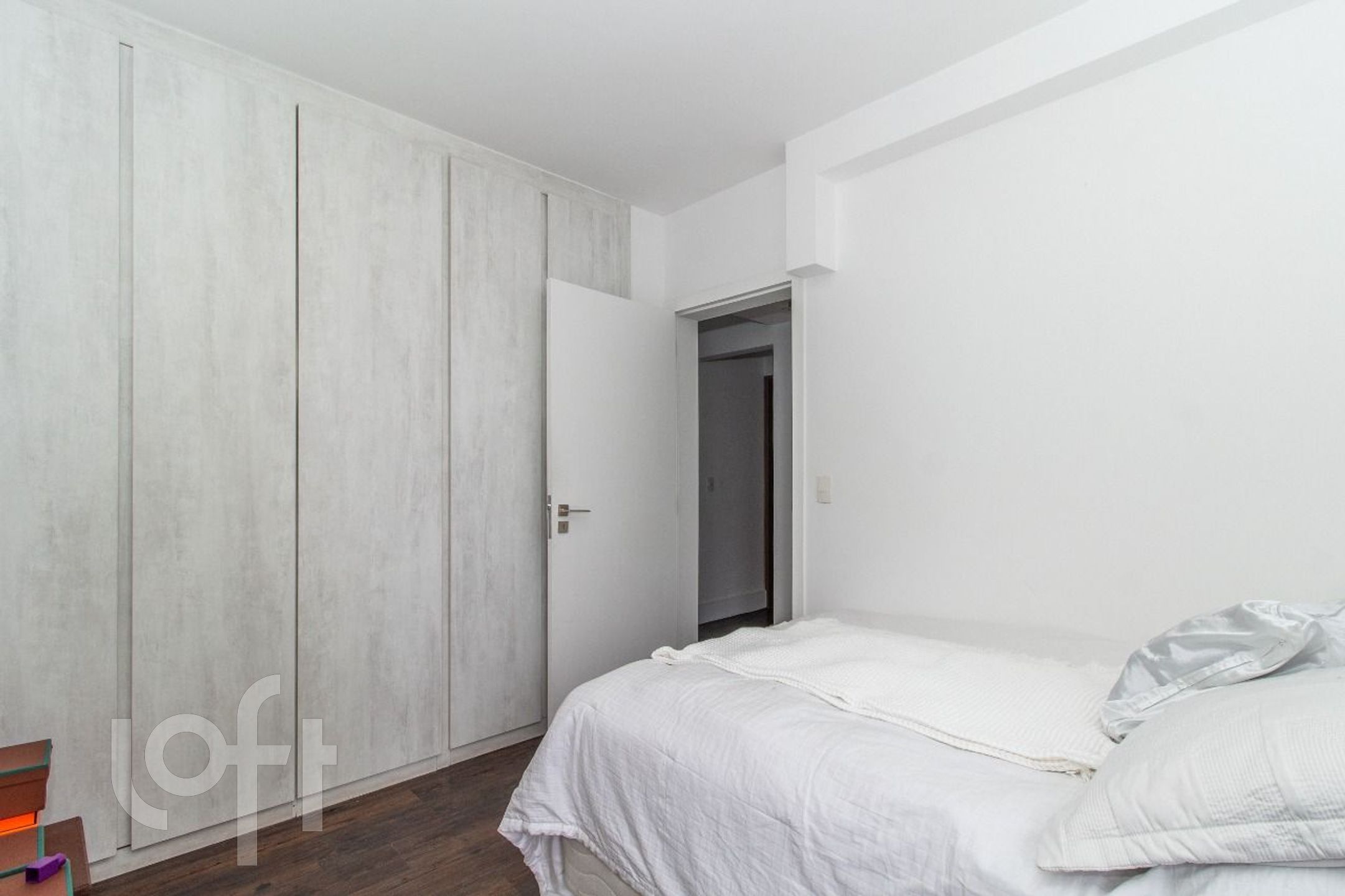 Apartamento à venda com 3 quartos, 200m² - Foto 34