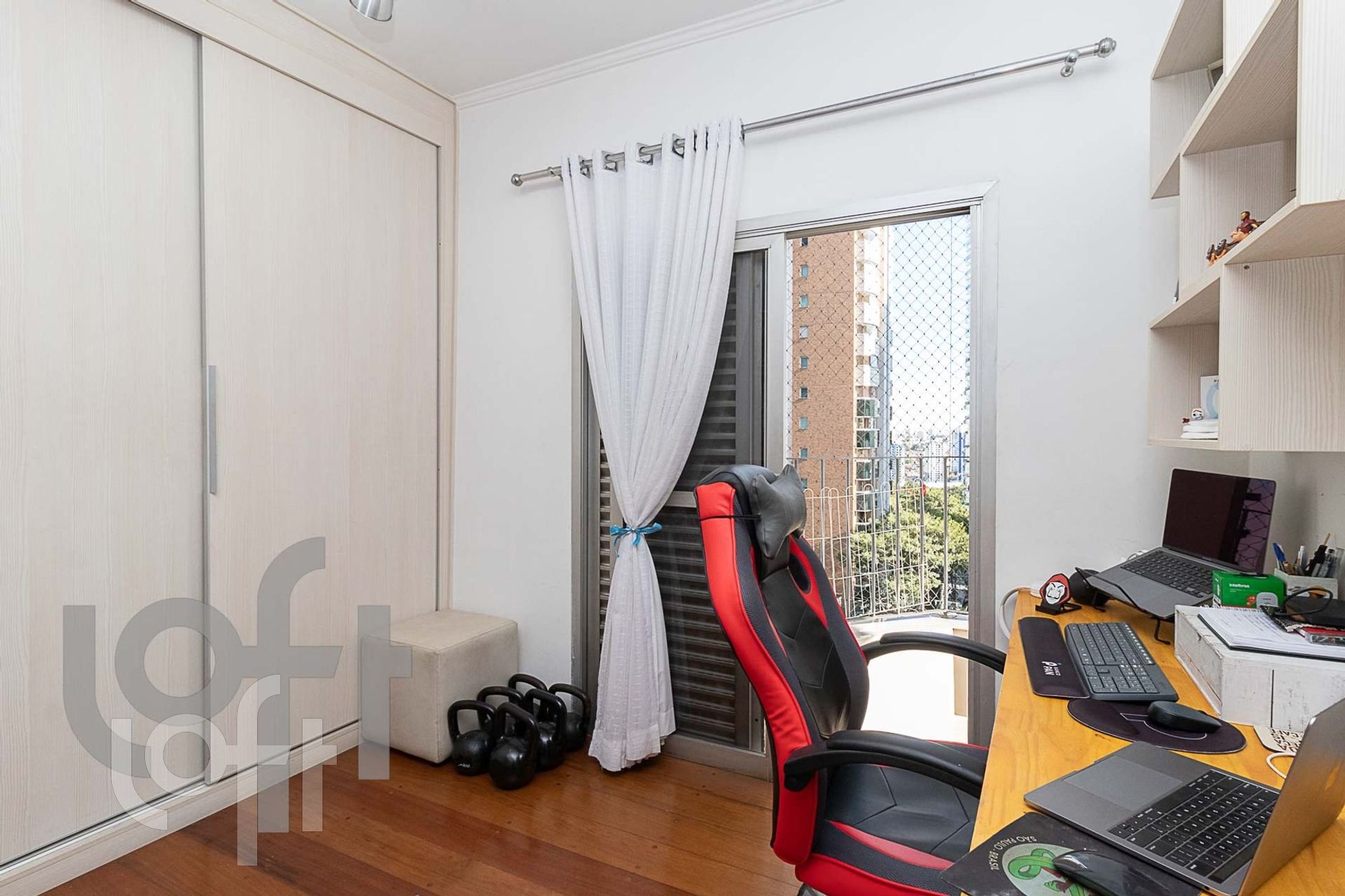 Apartamento à venda com 4 quartos, 156m² - Foto 5