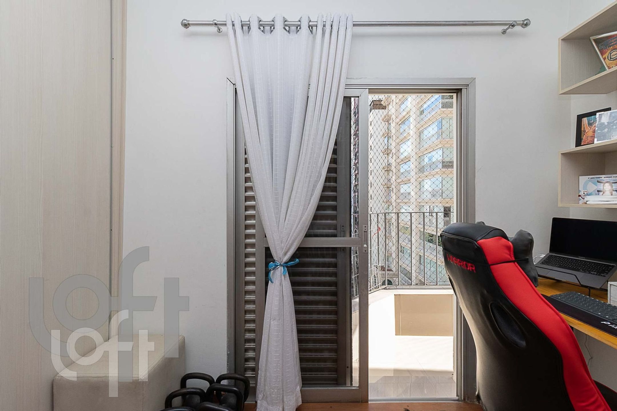 Apartamento à venda com 4 quartos, 156m² - Foto 4