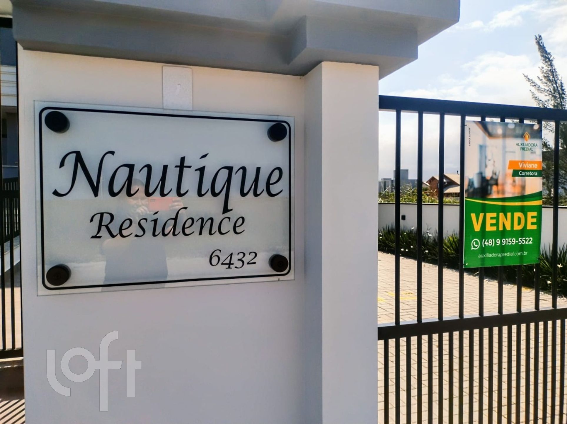 Apartamento à venda em Pinheira com 91 m², 3 quartos, 1 suíte, 1 vaga