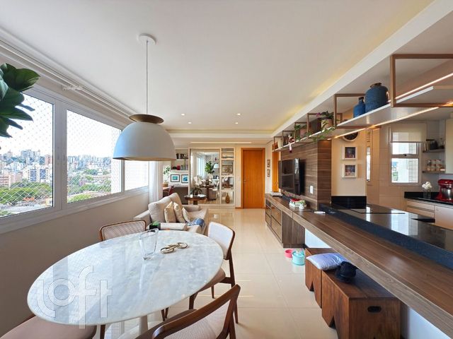 Apartamento com 63m², 2 dormitórios, 1 suíte, 1 vaga, Santana em Porto Alegre