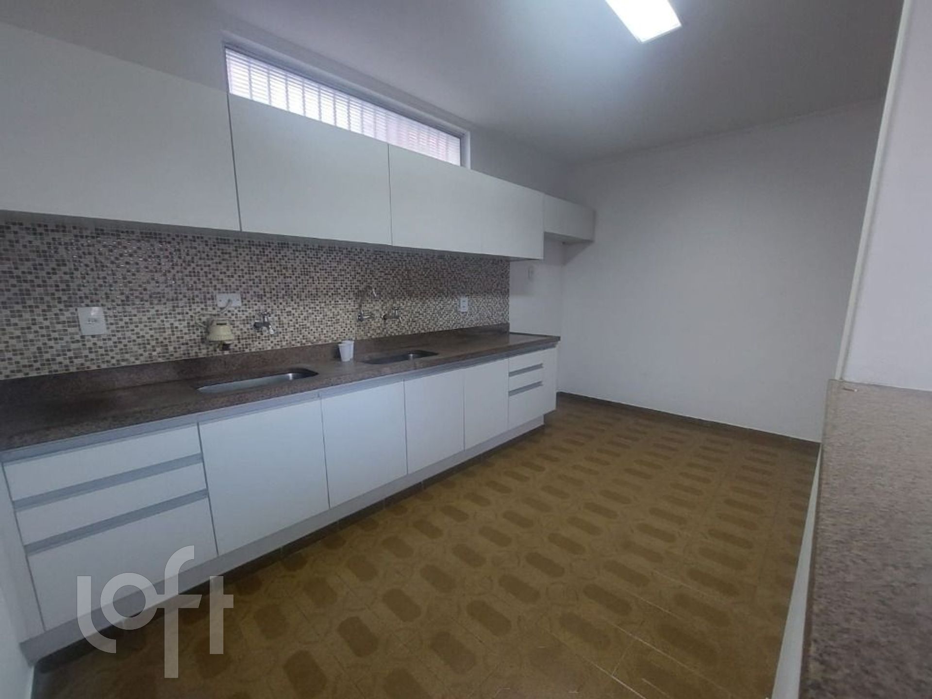 Casa à venda com 2 quartos, 109m² - Foto 14