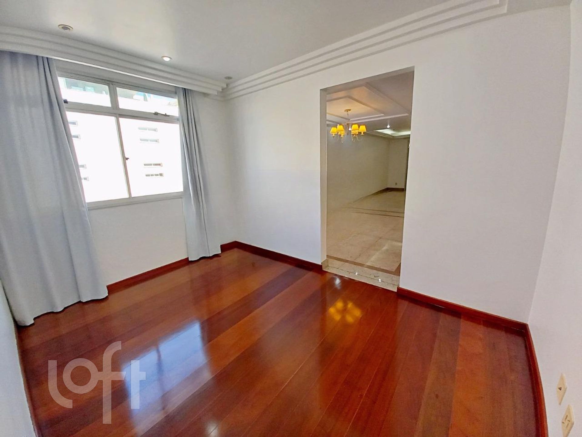 Apartamento à venda com 4 quartos, 140m² - Foto 7