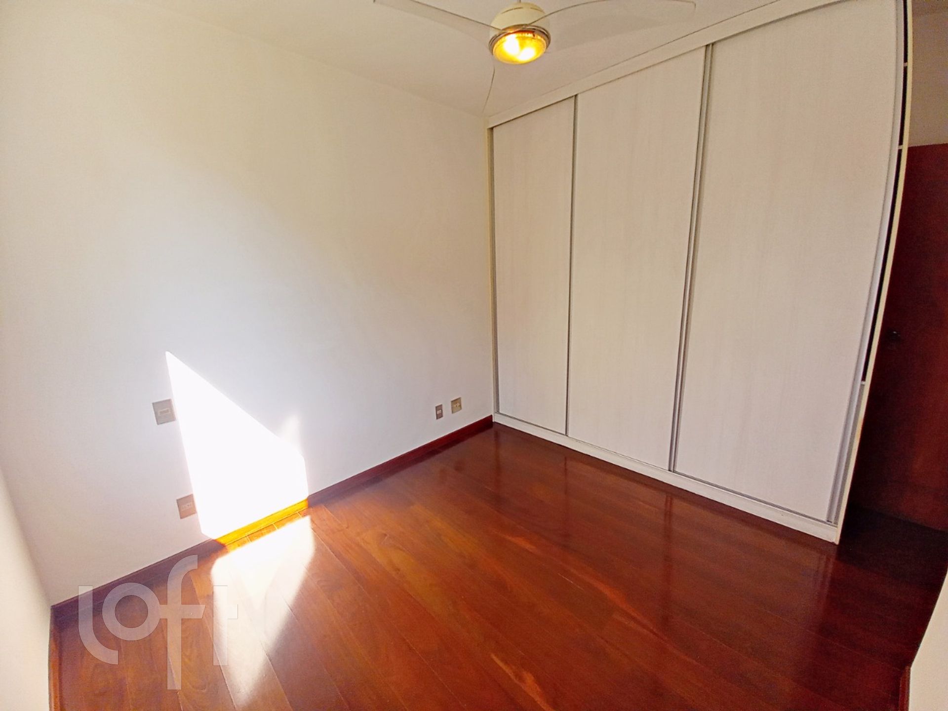 Apartamento à venda com 4 quartos, 140m² - Foto 15